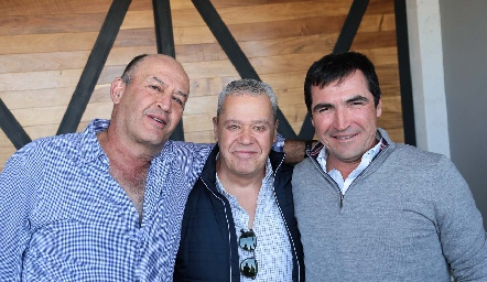  Miguel Abud, Alejandro Hinojosa y Héctor de la Rosa.