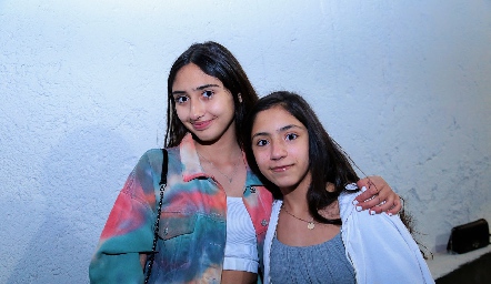  Fernanda e Iveth Montes de Oca.