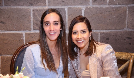  Lau Saldaña y Cris Muñoz.