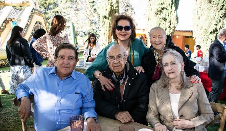  Óscar Vera Fabregat, Daniel Galindo, Maricel Galindo, Maricel Ripoll de Galindo y Alicia Noyola de Vera.