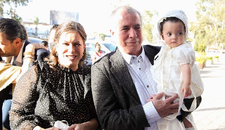  Margarita Medina, Daniel Medina y Emilia Toranzo.