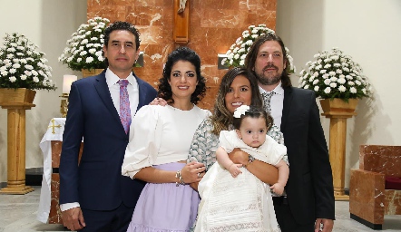  Emilia y sus padrinos.