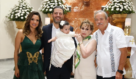  Adriana Medina, Fernando Toranzo, Emilia, Lourdes López de Toranzo y José Toranzo.
