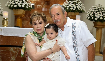  Emilia y sus abuelos.