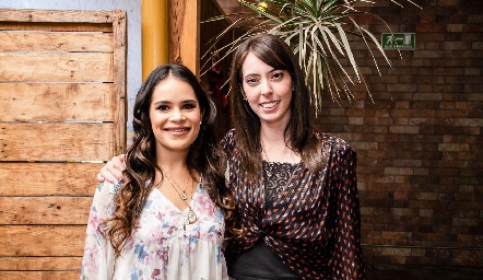  Sofía Sequeyro y Nicole.