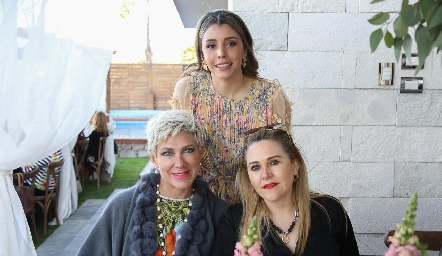  Ana María Hernández, Margarita Padilla y Lau Cervantes.