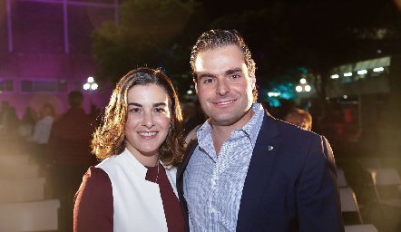  Carina Garza y Carlos Sais.