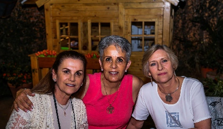  Raquel Eichelmann, Maru Aranda y Lorena Zaragoza.