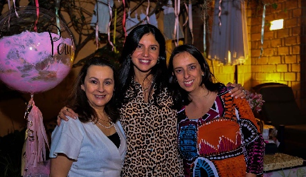  Lupita López, Ale Torre y Teté Romo.