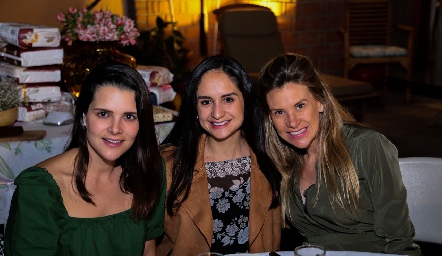  Jessica Martín Alba, Claudia Villasana y Benilde Hernández.