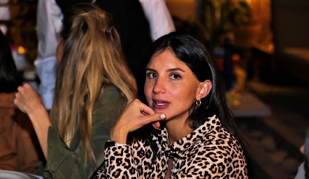  Alejandra Torres.