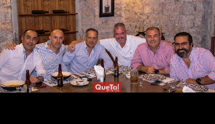  Fernando López, Juan Carlos Nieto, Ramón Gómez, Juan Hernández, Julio Herrera y Juan José Leos.