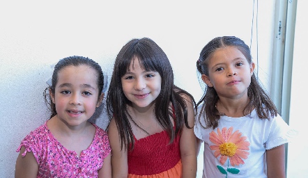  Regina del Camino, Eugenia Garduño y María Fernanda García.