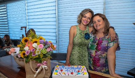  Vero y Marcela Alvarado .