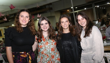 Valentina Gocher, Ana María Meade, Melissa Meade y Ana Sofía Patiño.