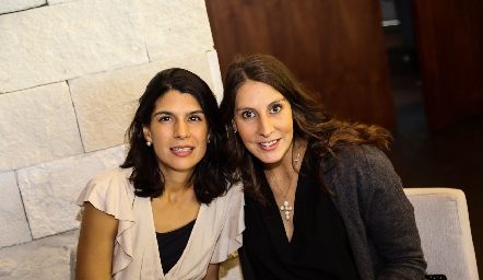  Adriana Torres y Ceci Castelo.