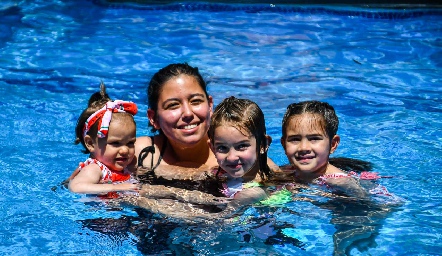  Cumpleaños de María Inés Zamanillo.