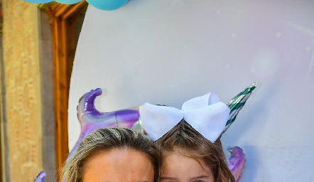  Mónica Torres y María Inés.