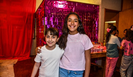 Aratza y Gaby.