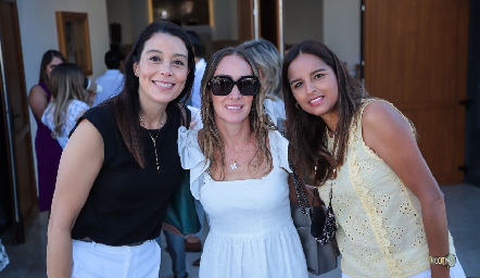 Wendy Kauffman, Maru Muñiz y Lili Villalobos .