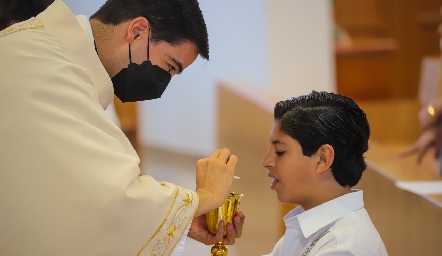  Primera Comunión de Mauricio Ruiz Suárez.