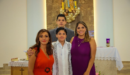  Primera Comunión de Mauricio Ruiz Suárez.