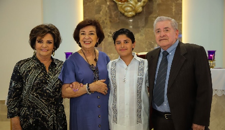  Primera Comunión de Mauricio Ruiz Suárez.