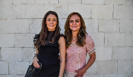  Patricia Nava y Laile Gómez.