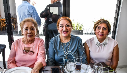  Genoveva, Ilda y Elva Campos.