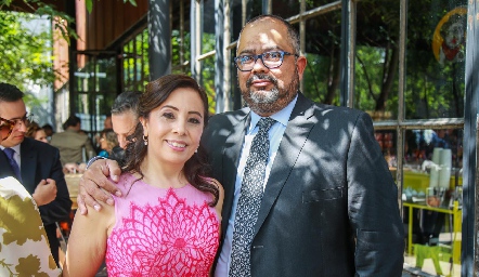  Gloria Garcidueñas y Oscar Arauz.