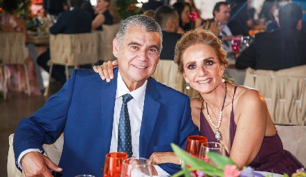  Mario Martell y Beatriz Rangel.