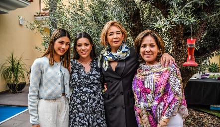  Isa Tobías, Cristy Lorca, Isabel Carrillo y Laura Álvarez.