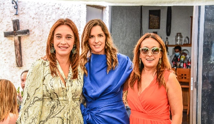  Beatriz Sánchez, Eunice Camacho y Odile Sánchez.