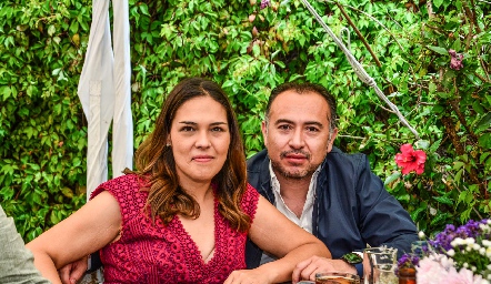  Pilar Allende y Christian Esqueda.