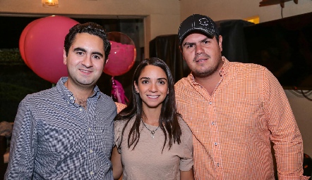  Sebastián Villasana, Sofía Álvarez y Mauricio Labastida.