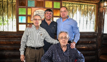 Carlos Artolozaga, Juan Reyes, Juan Ariel y José Manuel Guerra.