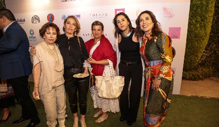 Verónica Dávalos, Verónica Hernández, Nora Mora, Lulú Rosales y Mariza Dávalos.