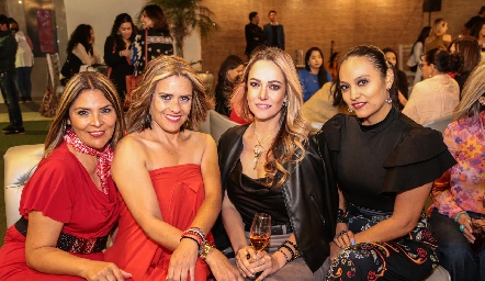  Lupita Serna, Silvia Quiñones, Cintia Ruiz y Lidia Rangel.