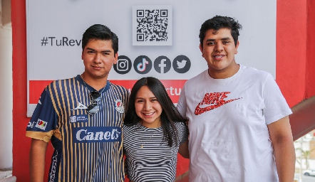  Juan Pablo Vargas, Karen Rangel y Rodrigo Ríos.