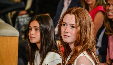 Primera Comunión de Valentina y Antonella.
