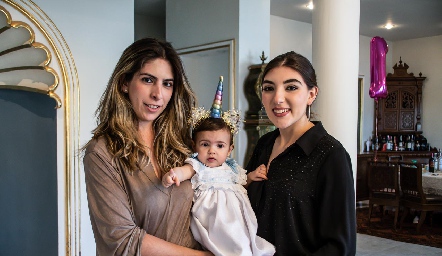  Maru González, Ale González y Elsa Vilet.