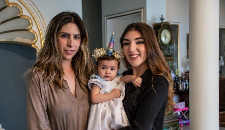  Maru González, Ale González y Elsa Vilet.