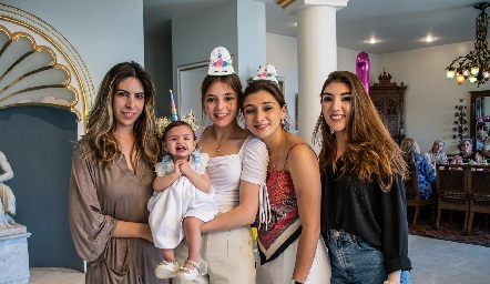  Maru González, Ale González, Francine, Nicole y Elsa Vilet.