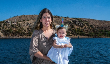  Maru González con su hija Ale González.