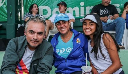  Neto Tovar, Lupita Castro y Ana Paula Martínez.