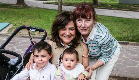  Edi, Gladys, María Julia y Rafael.