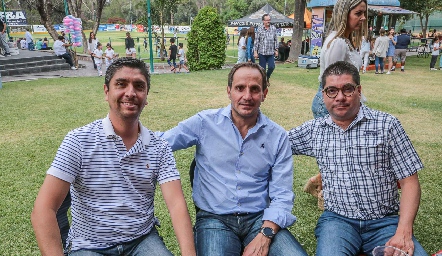  Edgardo González, Manuel Abad y Beto González.