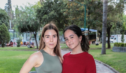  Alejandra Reyes y Paulina Silva.