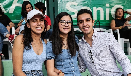  Verónica Duarte, Miriam de la Torre y José Miguel Cerda.