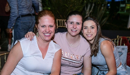  Elisa Vilet, Geo Rivera y Andrea Zúñiga.